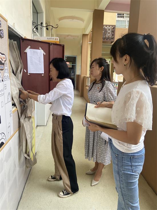 1693388330444713.jpg 检查消防设备.jpg