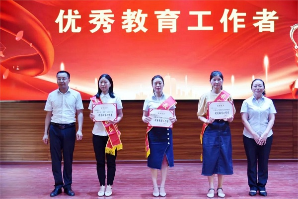 1694311650991857.jpg 640 (1).jpg