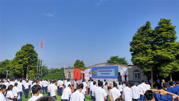 1694613854556005.jpg 97291537a9904bc381d5e26e8f025df.jpg