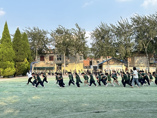 1695172458235026.jpg 消防演练 (3).jpg