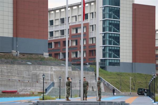 1695541248260965.jpg 2.jpg