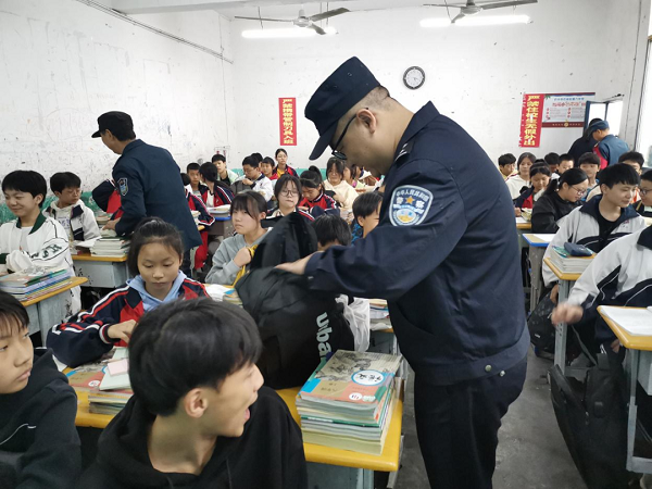 1695872880318927.png 640 (1).png