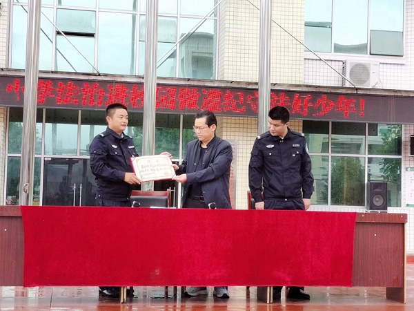 1695972271314842.png 图片2.png