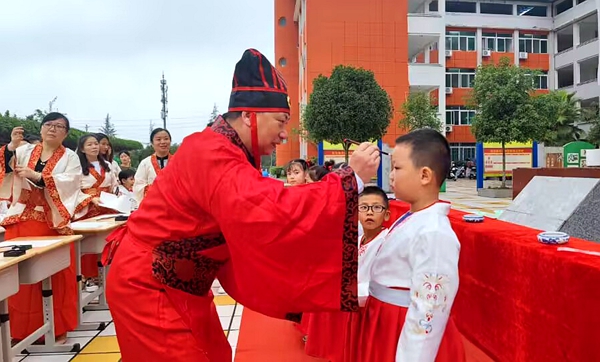 1696039617116169.jpg 点痣3.jpg