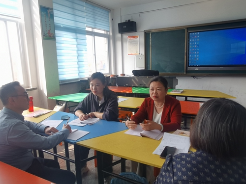 1697161859676963.jpg 评课.jpg