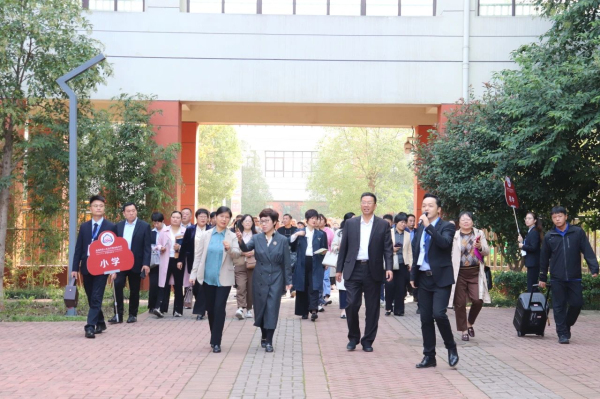 1697189470401292.jpg 1697189470401292.jpg