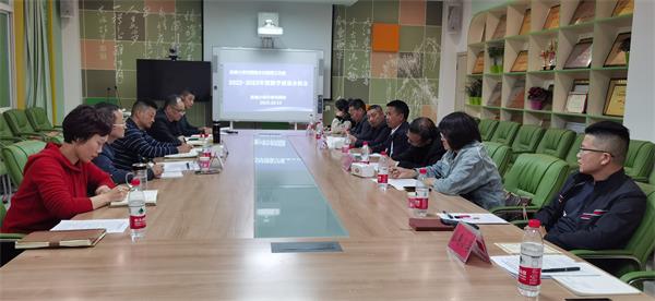 1697429297645840.jpg 会议现场.jpg