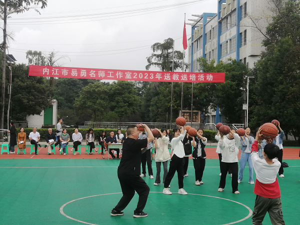 1697975552415996.png 图片1.png