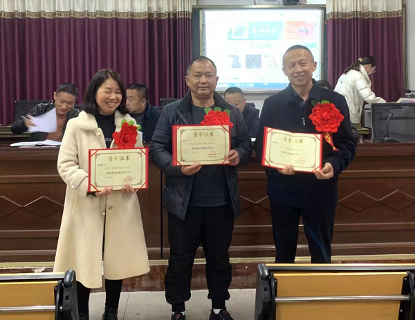 1701337452173031.png 图片2.png