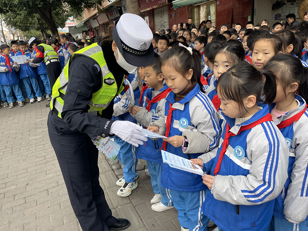 1701775799606251.png 图片2.png