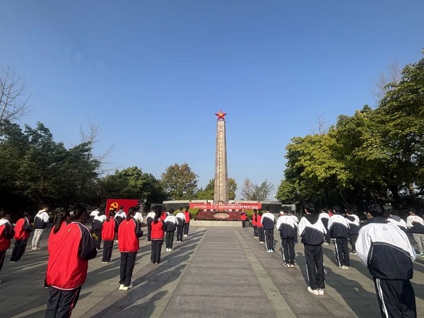 1702023718865886.jpg 640.jpg