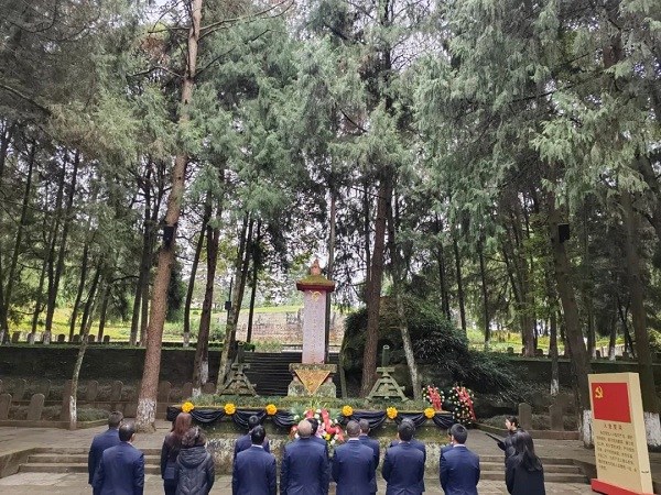 1703738278258982.jpg 640 (1).jpg