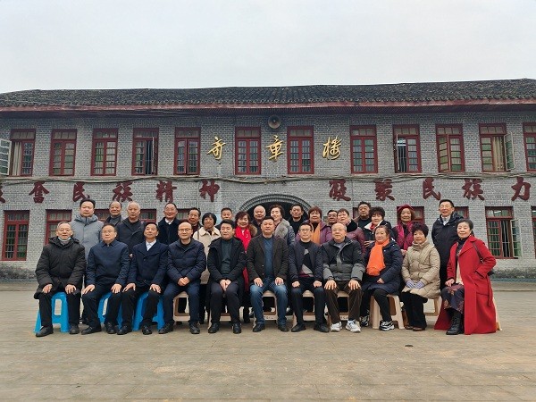 1703829318388682.jpg 5430962d4cedf3c127f904f7af236a0.jpg