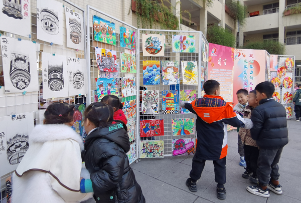 1703906595919495.png 640 (1).png