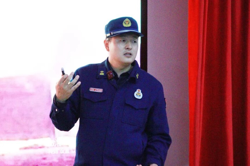 1704429375530487.jpg 640 (1).jpg