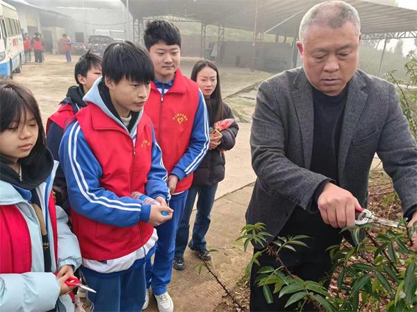 1705143366593135.jpg 8c381fcd4dd01172056d999ceb3fbca_proc.jpg