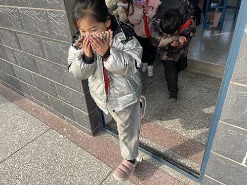 1706158131751352.jpg d2228d8de5a2c138b014c3c21857ded.jpg