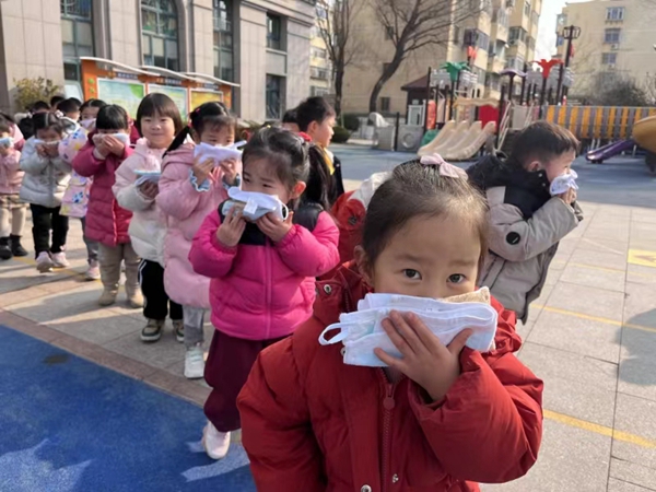 1709802007801089.jpg 闻声而动,井然有序.jpg