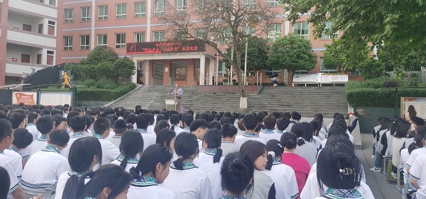 090407xv14vv35xu1ii1u3.jpg