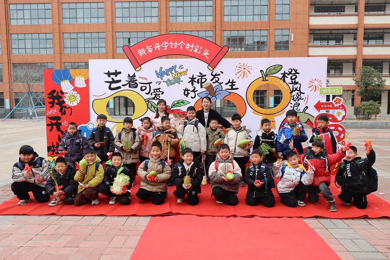 1739599534290581.jpg 22.jpg