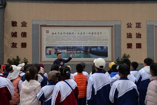 ce6fe93d-f82d-41e5-8a09-f255123010c5.jpg