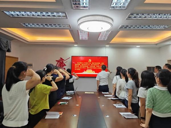 1757830895888594.jpg 0.jpg