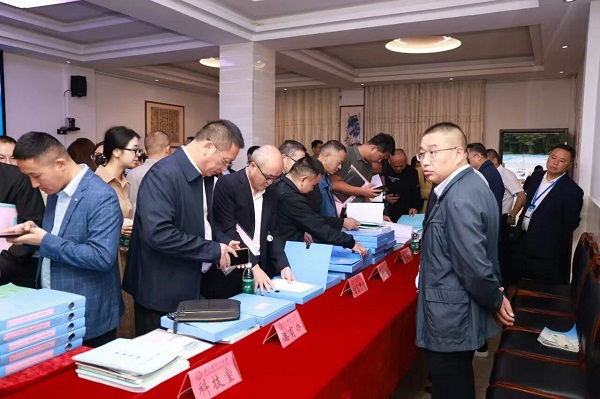 1760841440913084.jpg 微信图片_2025-10-19_103447_455.jpg