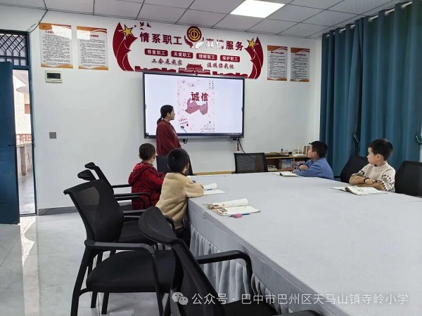 1761738765778357.jpg 640 (1).jpg