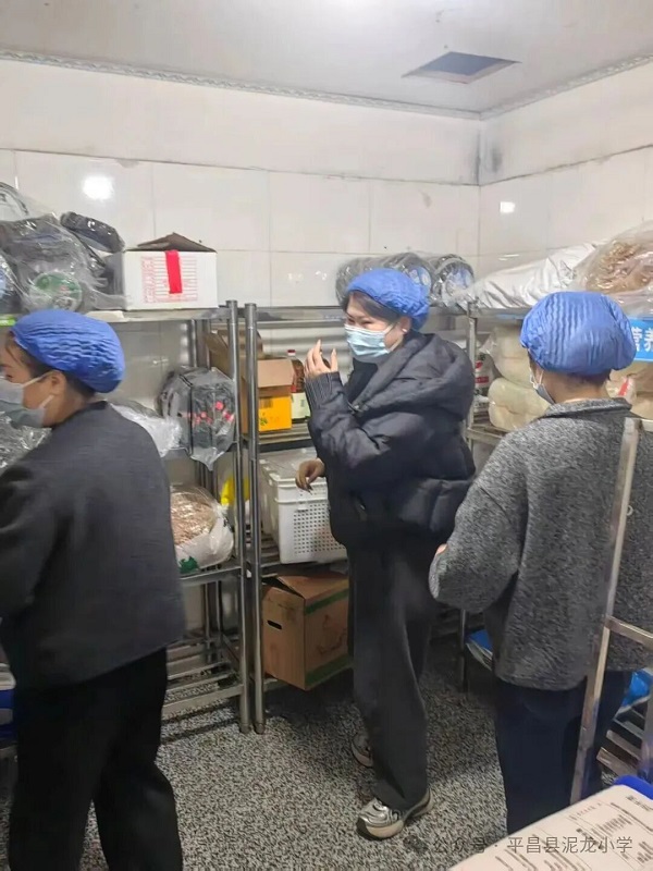 1762433210249603.jpg 640 (1).jpg