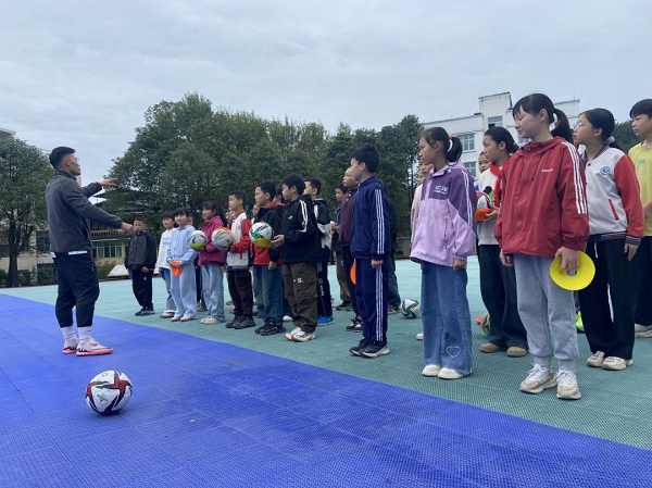 1762433388872431.png 640 (1).png