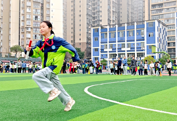 1762760522630197.jpg 迎面接力1.jpg