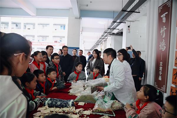 1763193887768112.jpg 3.jpg