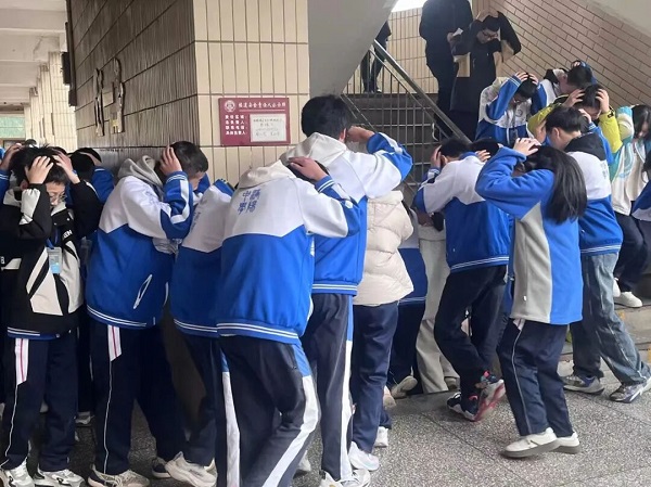 1763630570868746.jpg 640 (1).jpg