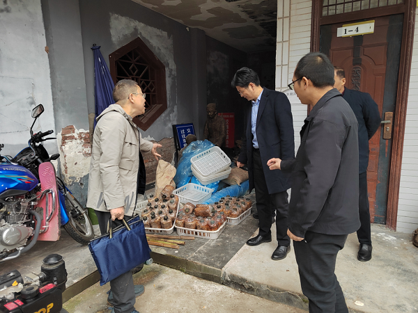 1763811060193721.png 640 (5).png