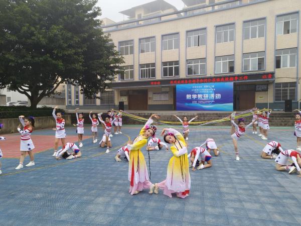 1764738917383050.jpg 4.jpg