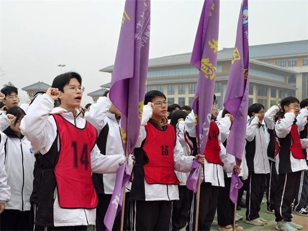 1765204166130002.jpg 学生宣誓.jpg