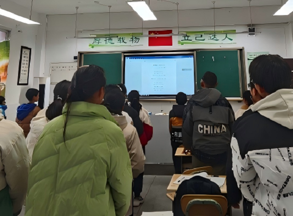 1765278406172744.png 班级诵读.png