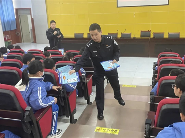 1765551954187590.png 2.png