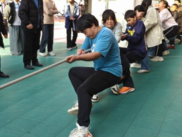 1765701331240893.jpeg aae8391a35b248cead85be4094edafcb~tplv-tt-origin-web_gif.jpeg