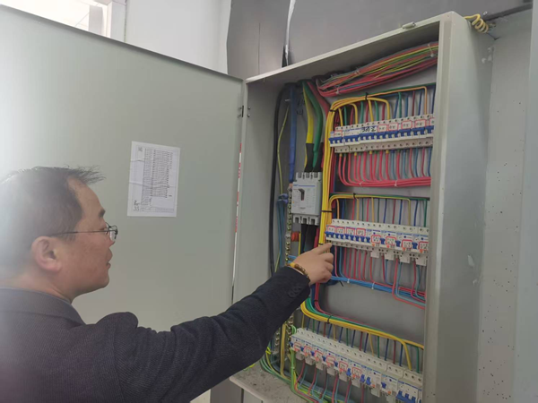 1766057354930332.png 校园安全2.png