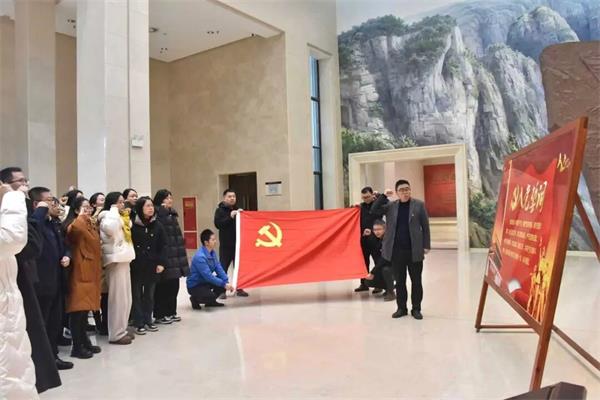 1767011673281981.jpg 1.jpg