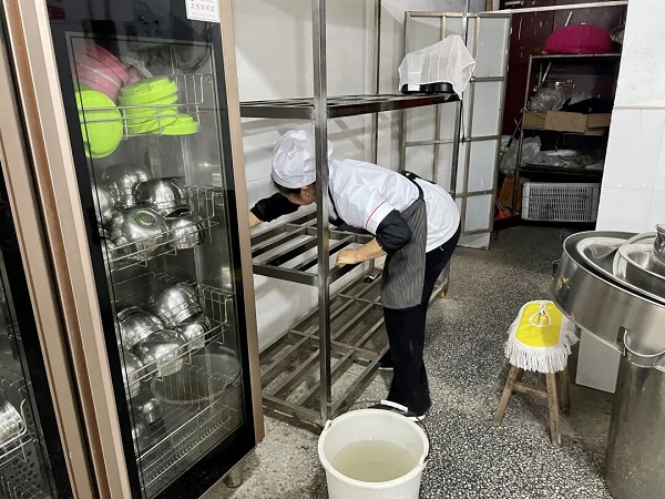 1772428017390656.jpg 640 (1).jpg