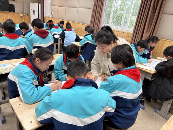 1773998185411265.jpg 唐凤.jpg