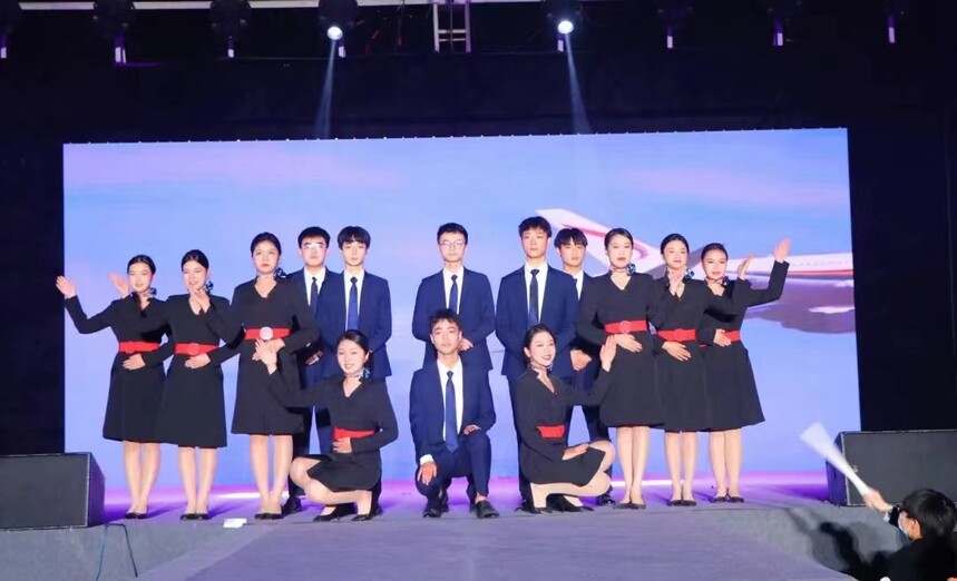 成都高铁乘务学校 成都高铁乘务学校