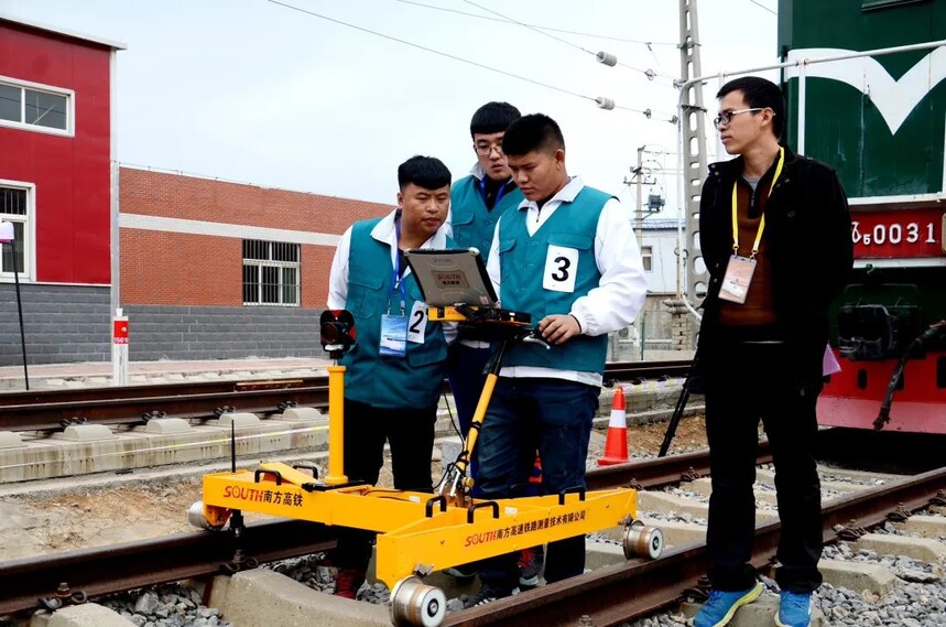成都铁路职业学校 成都铁路职业学校