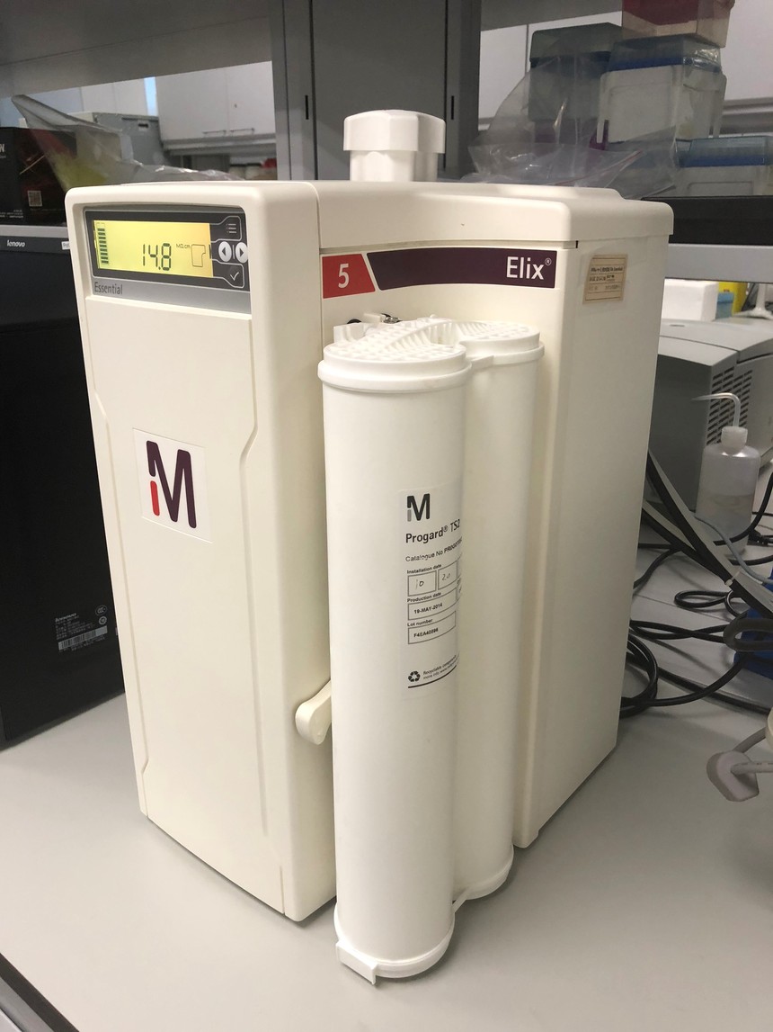 Merk Millipore Elix Essentiai 5.jpg
