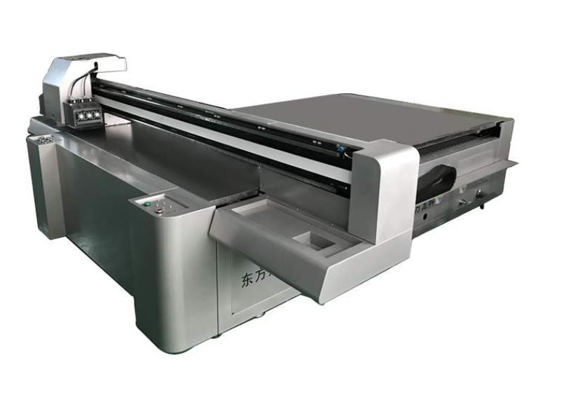 哪些因素會影響UV平板打印機精度和速度?