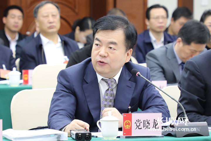 党晓龙简历党晓龙,男,汉族,1969年9月生,陕西富平人,研究生学历,经济