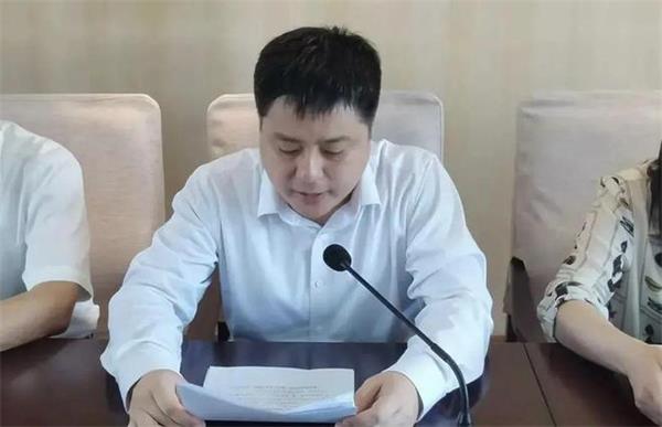 会议通过无记名投票的方式进行表决,决定任命王春雨为保定市徐水区