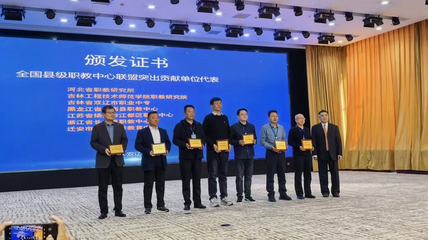 1761555612602893.jpg 微信图片_20251027165645_242_36.jpg